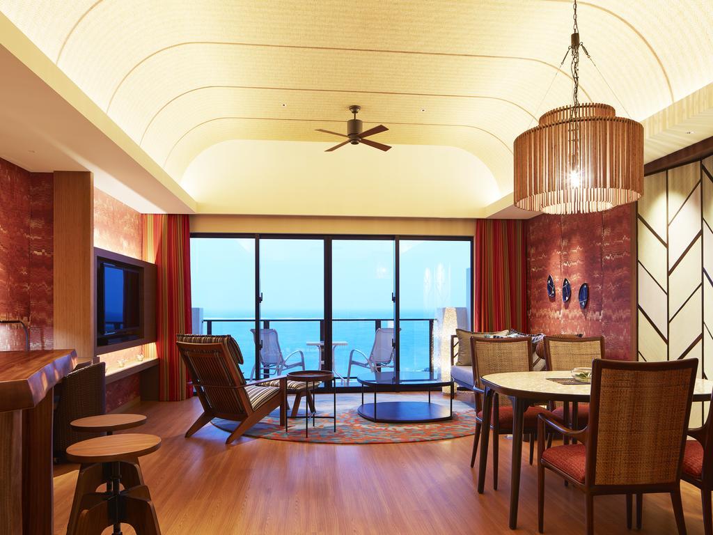 เชอราตัน โอกินาวา ซันมารีนา รีสอร์ต Hotel อนนะ ภายนอก รูปภาพ