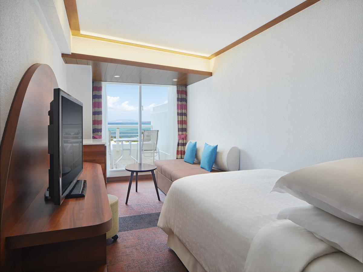 เชอราตัน โอกินาวา ซันมารีนา รีสอร์ต Hotel อนนะ ภายนอก รูปภาพ