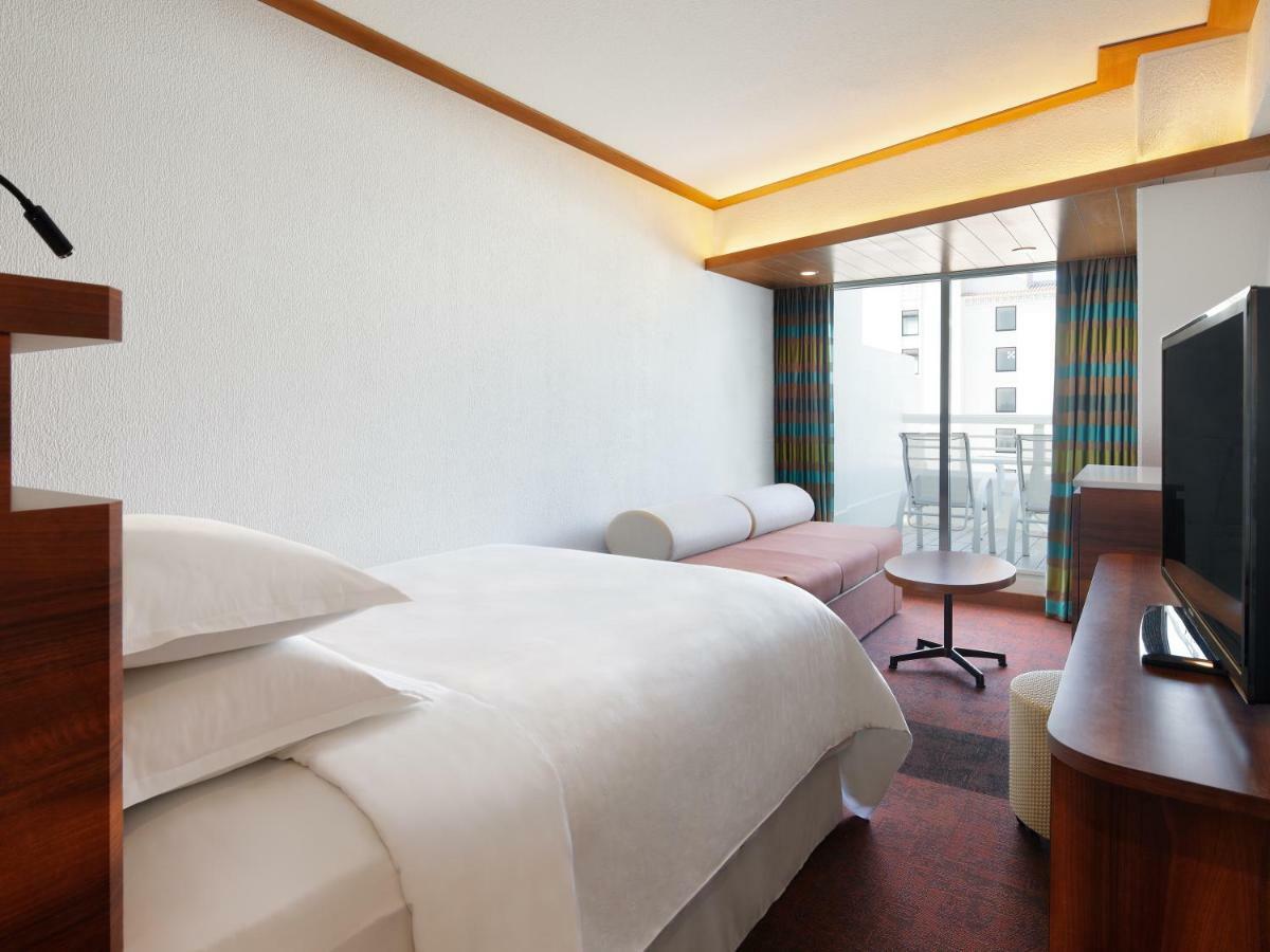 เชอราตัน โอกินาวา ซันมารีนา รีสอร์ต Hotel อนนะ ภายนอก รูปภาพ