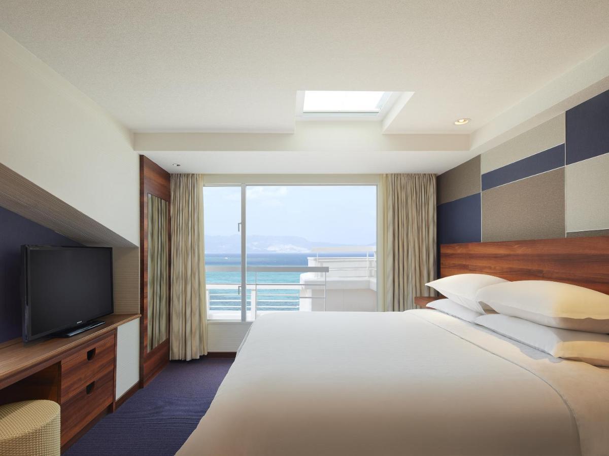 เชอราตัน โอกินาวา ซันมารีนา รีสอร์ต Hotel อนนะ ภายนอก รูปภาพ