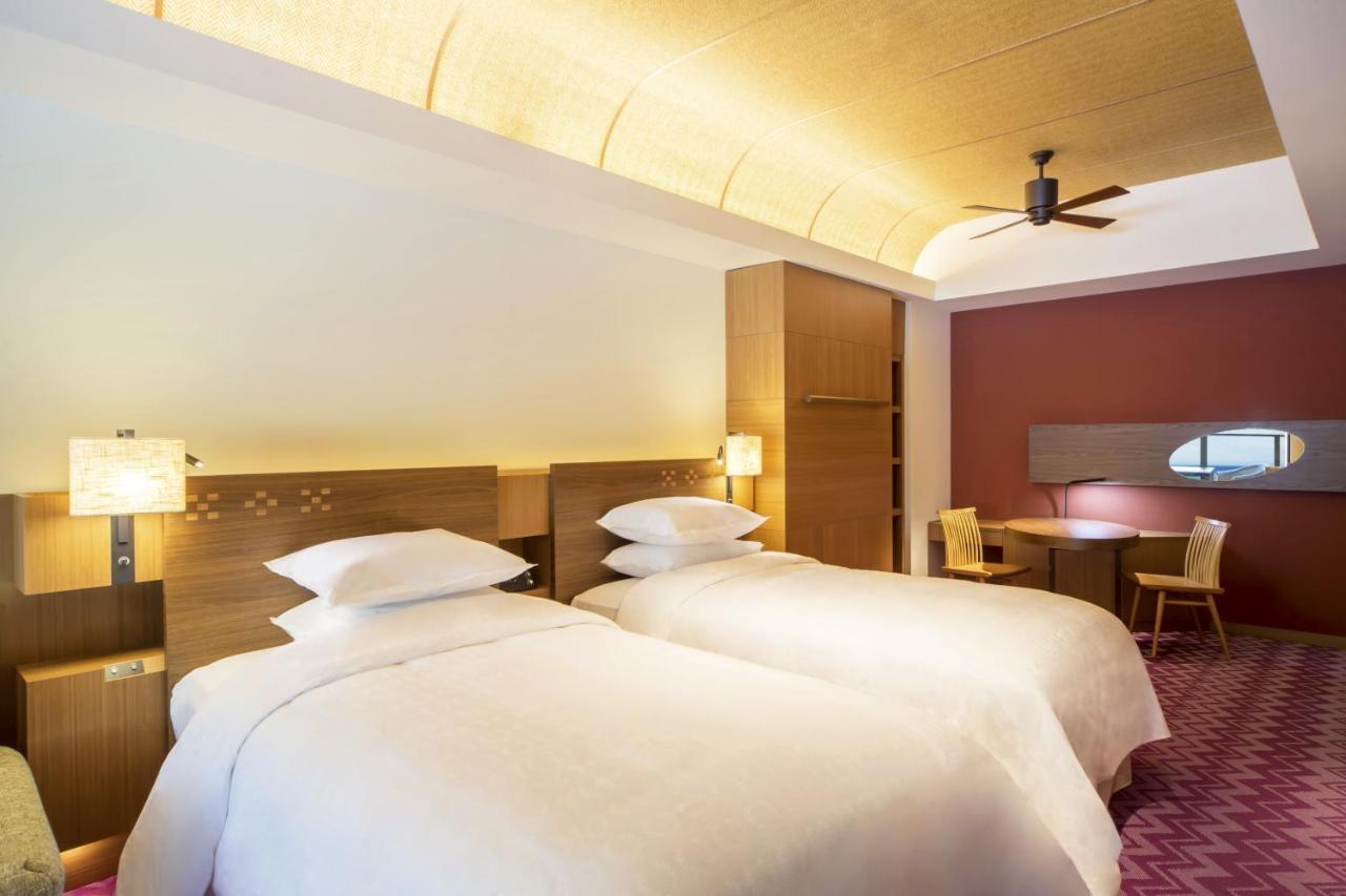 เชอราตัน โอกินาวา ซันมารีนา รีสอร์ต Hotel อนนะ ภายนอก รูปภาพ