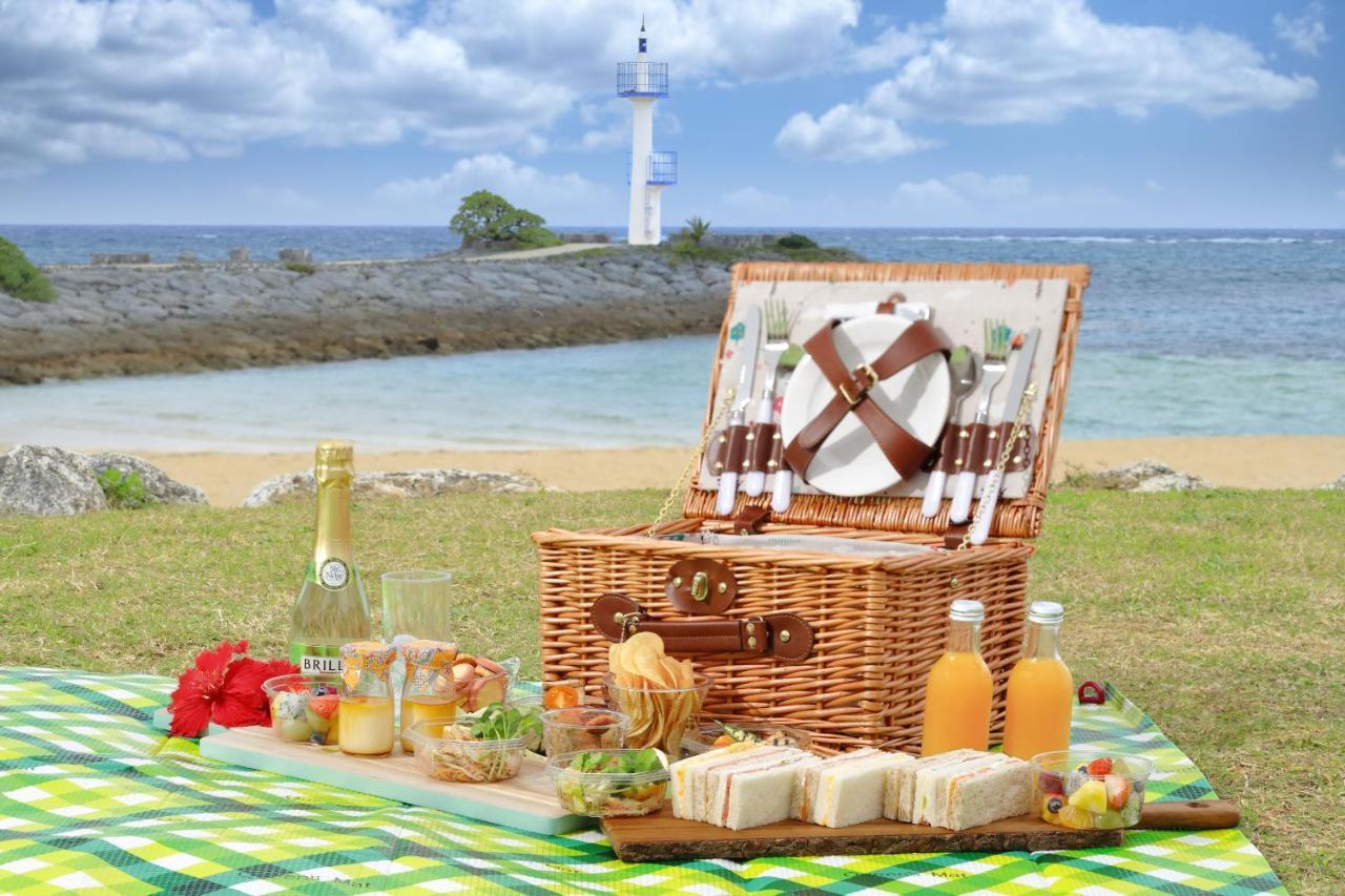 เชอราตัน โอกินาวา ซันมารีนา รีสอร์ต Hotel อนนะ ภายนอก รูปภาพ